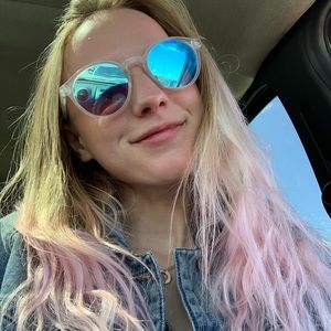 Meet your Posher, Mackenzie